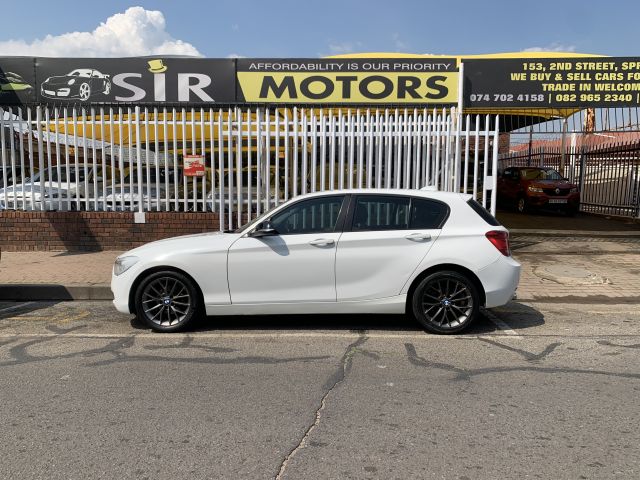 BMW - 116I AUTO