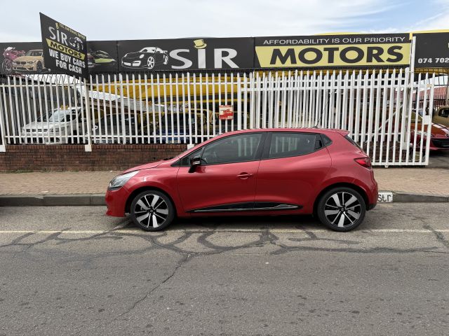 Renault - CLIO IV 900T