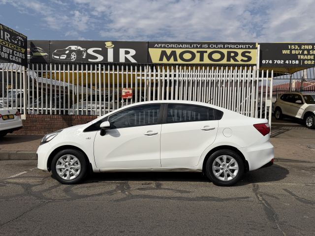 Kia - Rio 1.4 SEDAN 