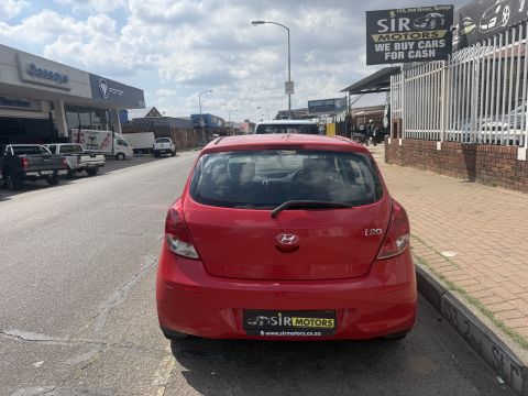 Hyundai - I20 