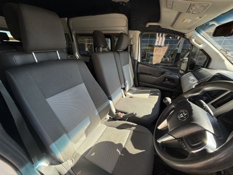 Toyota - Quantum 