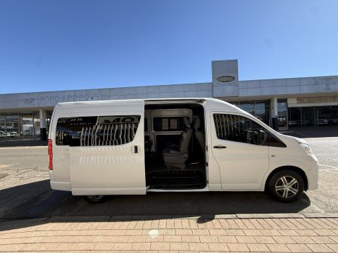 Toyota - Quantum 