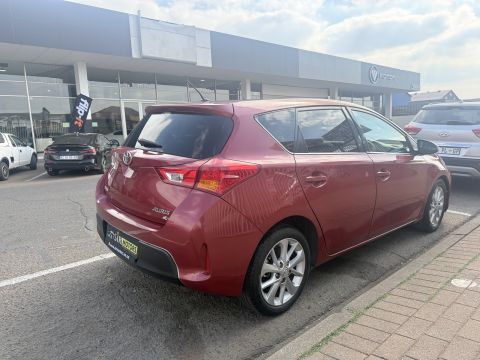 Toyota - AURIS 1.6 XR