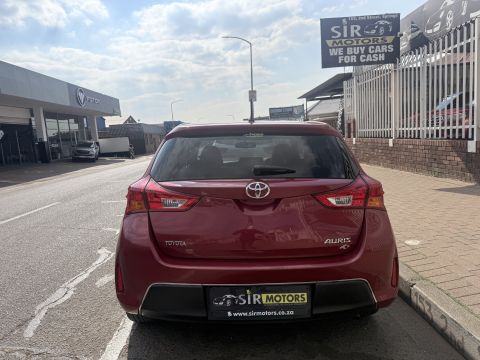 Toyota - AURIS 1.6 XR