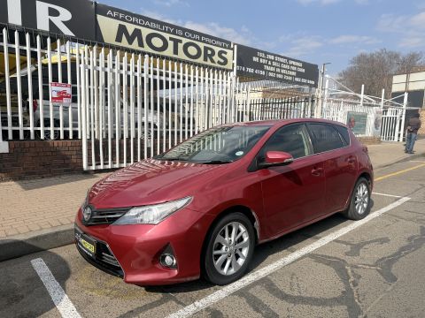 Toyota - AURIS 1.6 XR