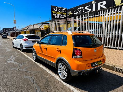 Volkswagen - POLO CROSS 1.6i 