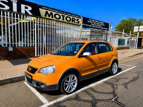 Volkswagen - POLO CROSS 1.6i 