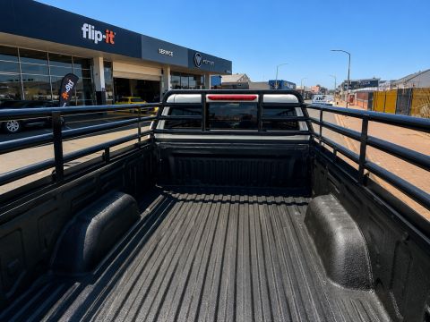 Nissan - Navara 2.5 DCI 