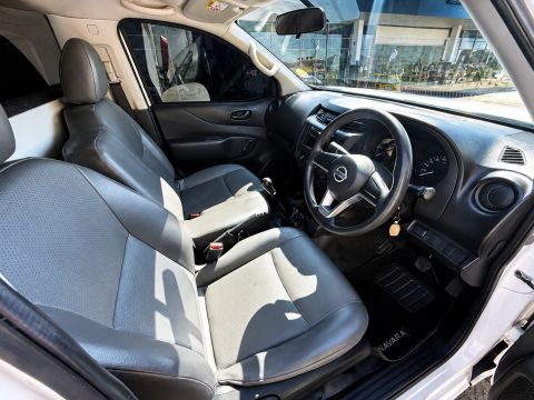 Nissan - Navara 2.5 DCI 