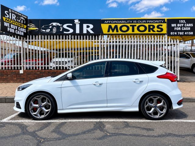 Ford - FOCUS ST 