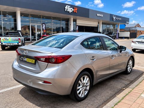Mazda - 3 2.0 IINDIVIDUAL 