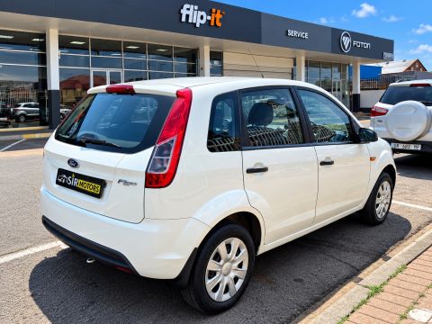 Ford - Figo 