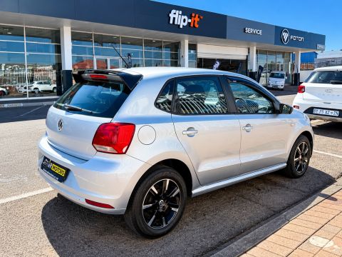 Volkswagen - Polo Vivo 