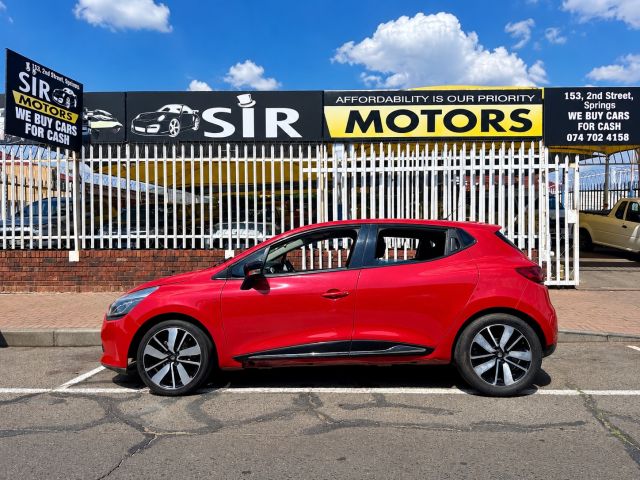 Renault - CLIO IV 