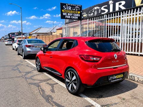 Renault - CLIO IV 